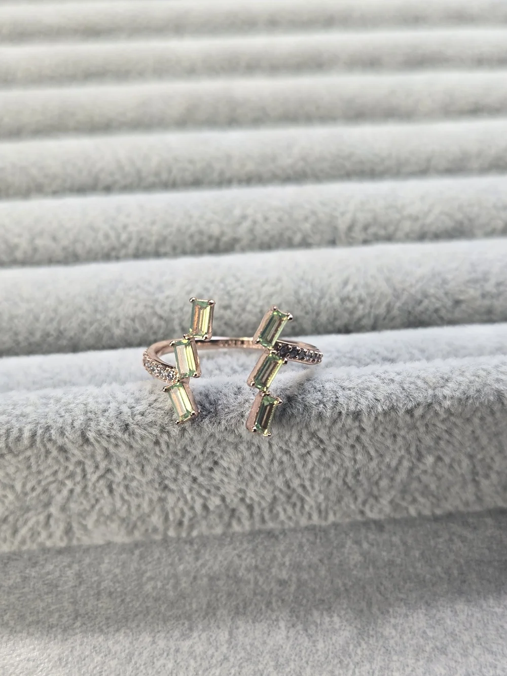 Size 8 Peridot Rose Gold Plated Bomb Party Ring